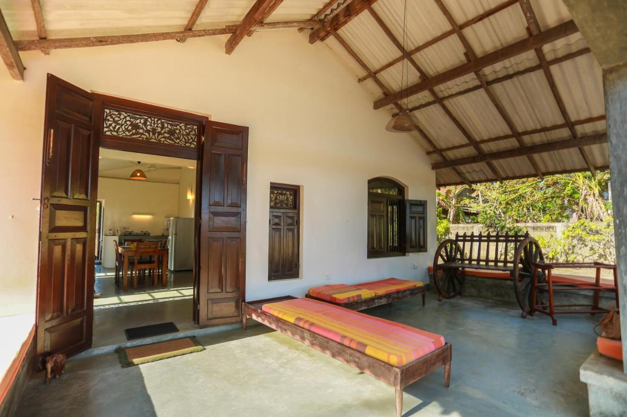 Ocean Cottage Kalametiya Esterno foto