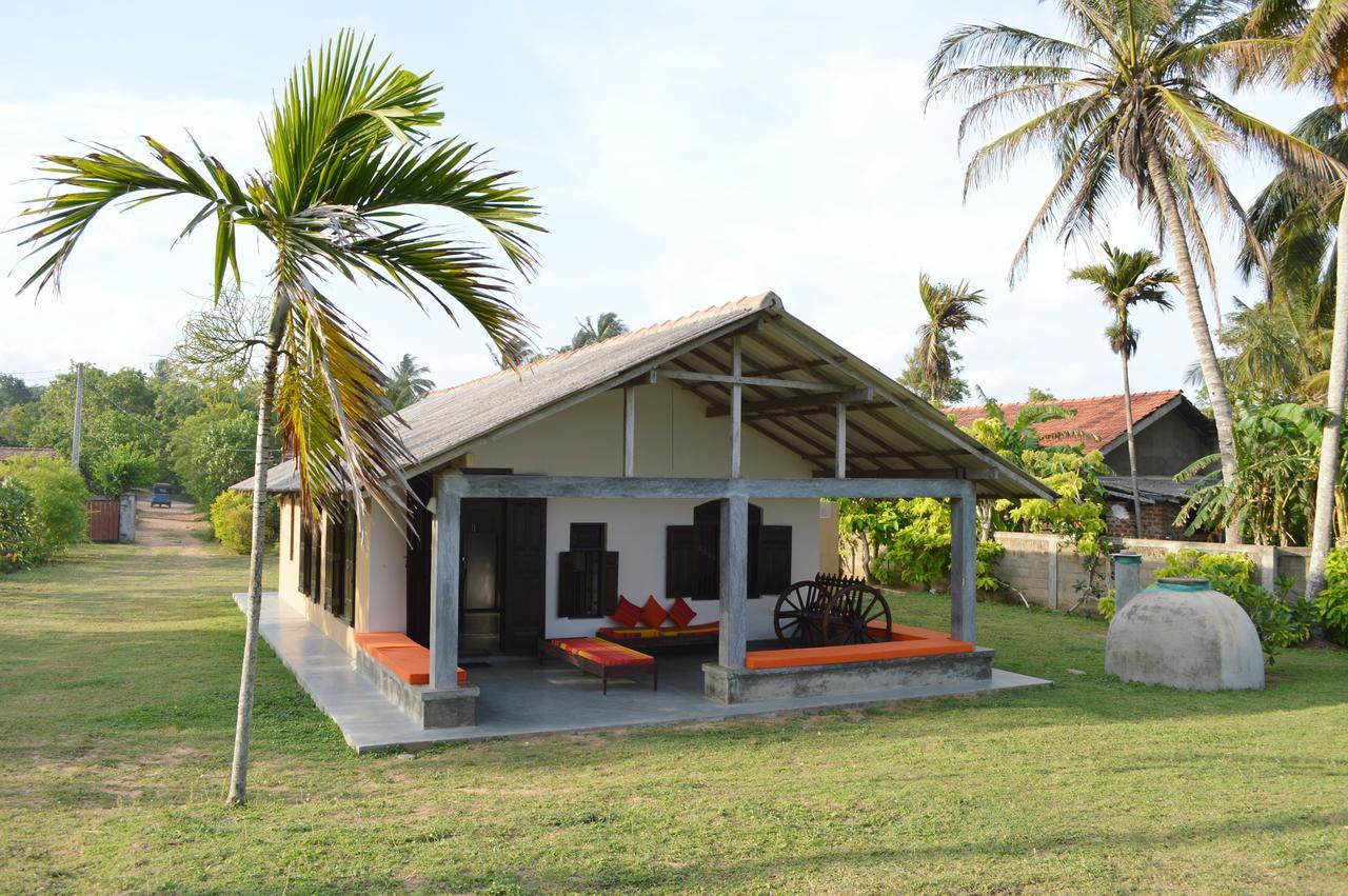 Ocean Cottage Kalametiya Esterno foto